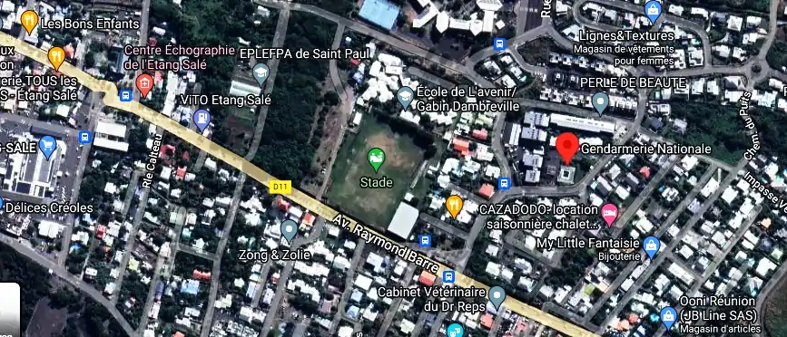 Fourriere à L'Etang Sale, 1 Rue Auguste Lacaussade, L'Étang-Salé 97427, La Réunion